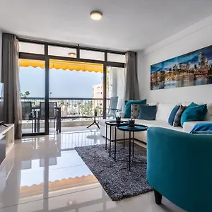 apartment-in-via-del-mar-playa-de-las-americas.tenerifehoteles.net/